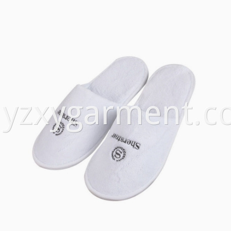 White printed cotton slippers